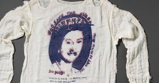 T-shirt manifesto God Save the Queen Vivienne Westwood Malcolm McLaren Sex Pistols 1977